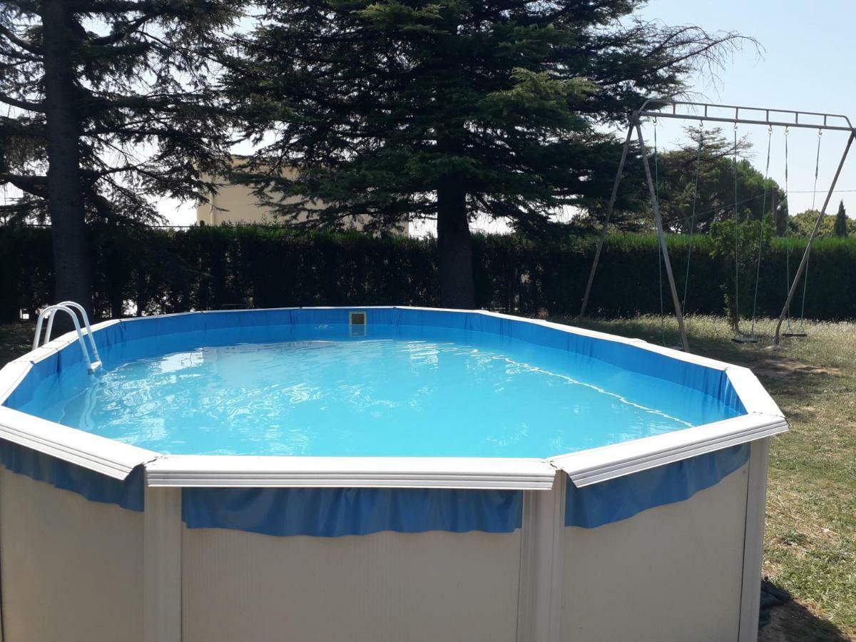 Les Oliviers Apartment Carpentras Exterior foto